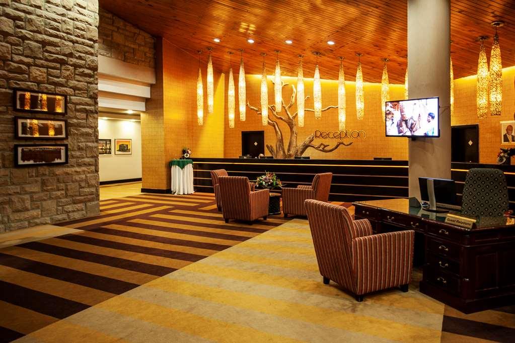 Avani Lesotho Hotel & Casino Масеру Интерьер фото