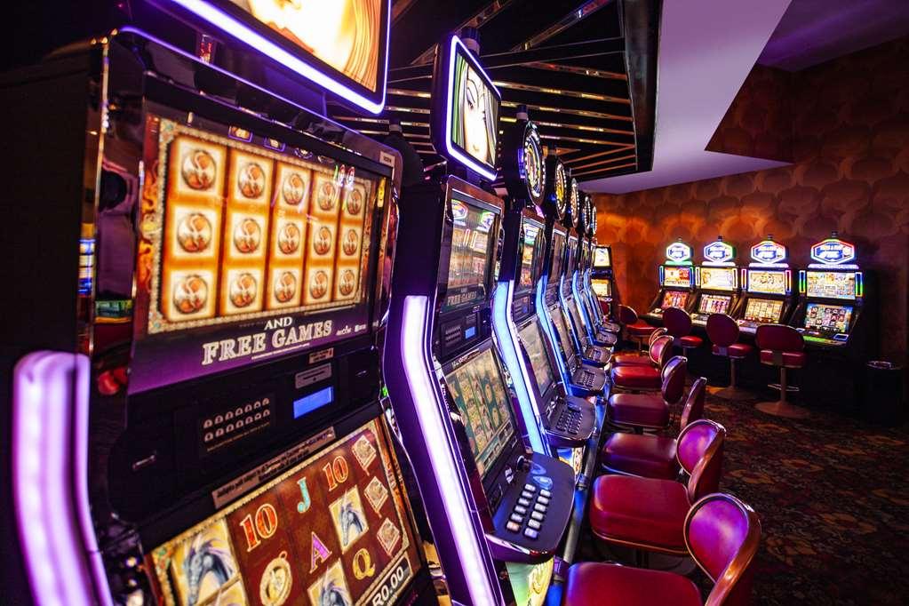 Avani Lesotho Hotel & Casino Масеру Удобства фото