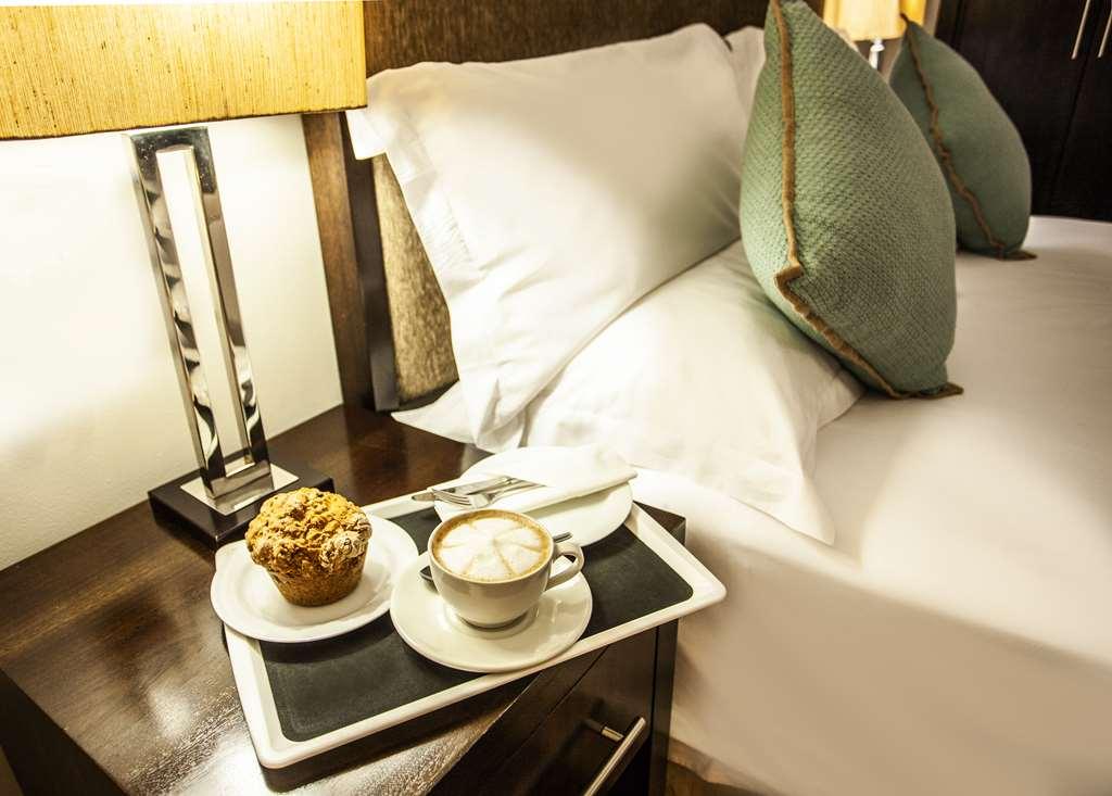 Avani Lesotho Hotel & Casino Масеру Номер фото