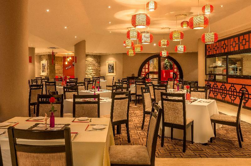 Avani Lesotho Hotel & Casino Масеру Экстерьер фото